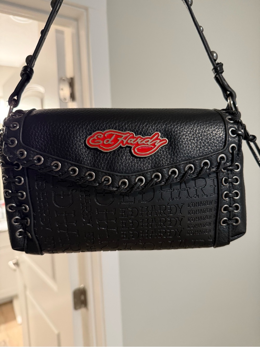 Ed Hardy Black Leather Shoulder Bag with Red Logo - Picture 4 of 7